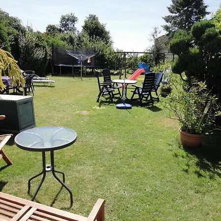 Haus Sandra 4, 2 Einzelbetten U Schlafcouch Daire *