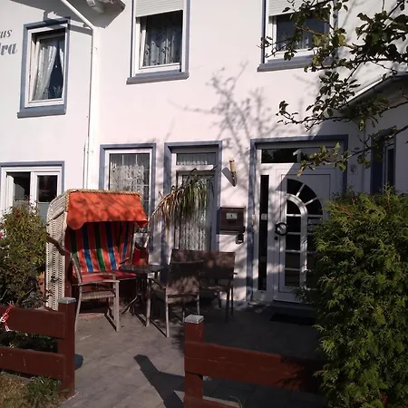 Haus Sandra 4, 2 Einzelbetten U Schlafcouch *